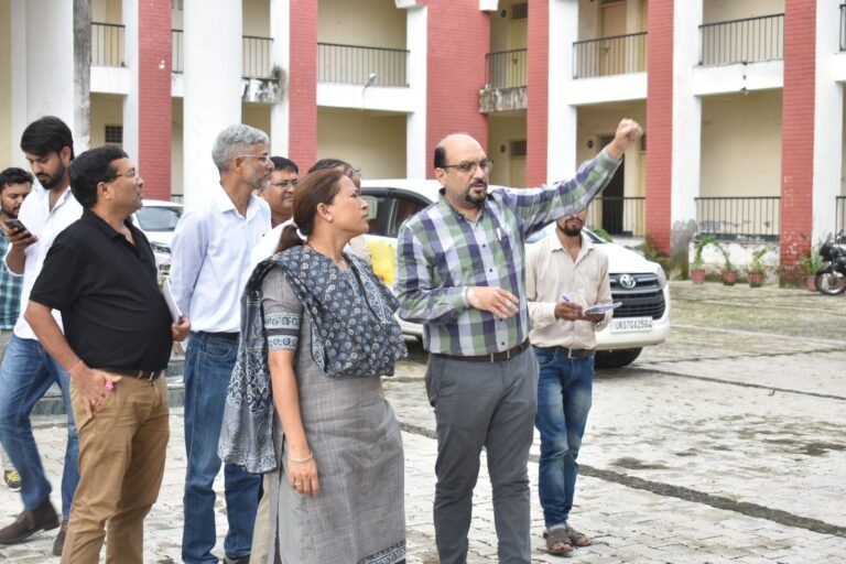 खेल मंत्री ने अधिकारियों को दिए निर्देश कहा कि शेष निर्माण कार्य को जल्द करें पूरा