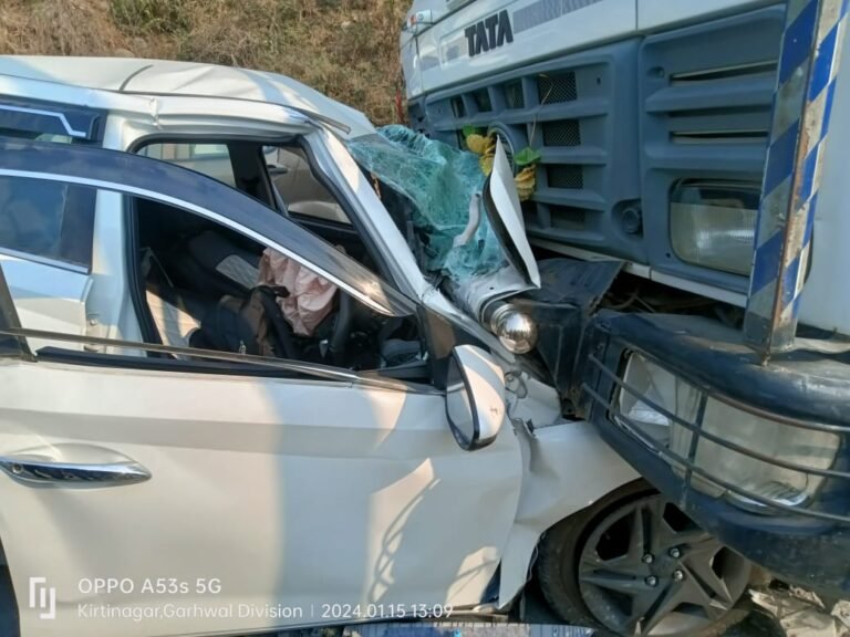 सड़क दुर्घटना में उप जिला अस्पताल श्रीनगर के सीएमएस की मृत्यु