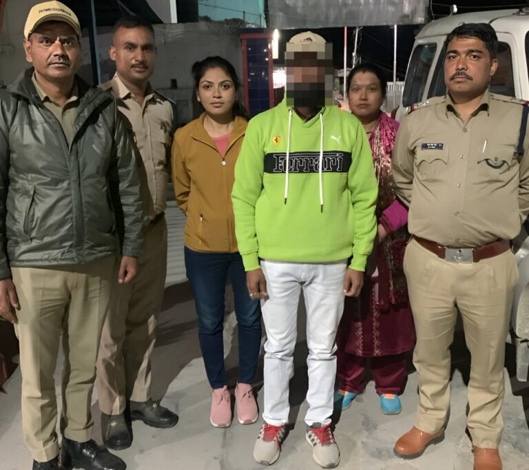 नाबालिग छात्रा से छेड़छाड़ के आरोपी शिक्षक को चमोली पुलिस ने गिरफ्तार कर भेजा जेल