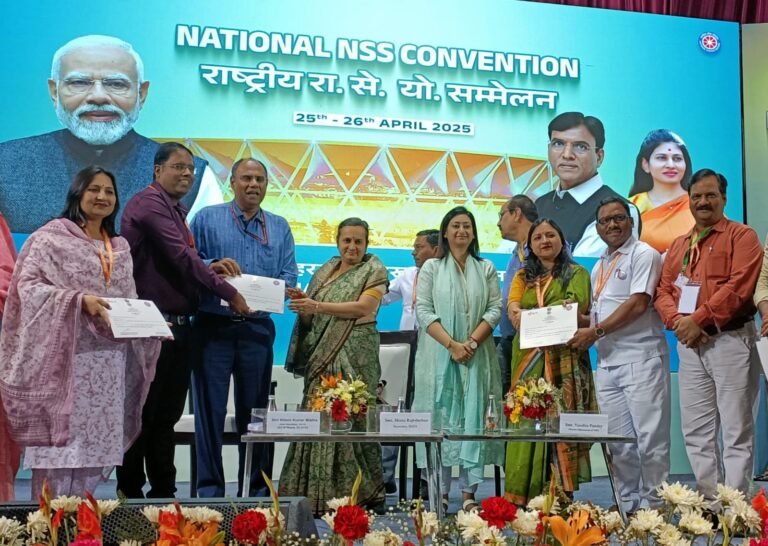 गोपेश्वर डिग्री कॉलेज के एसएसएस अधिकारी डॉ दर्शन नेगी ने किया राष्ट्रीय सम्मेलन में प्रतिभाग