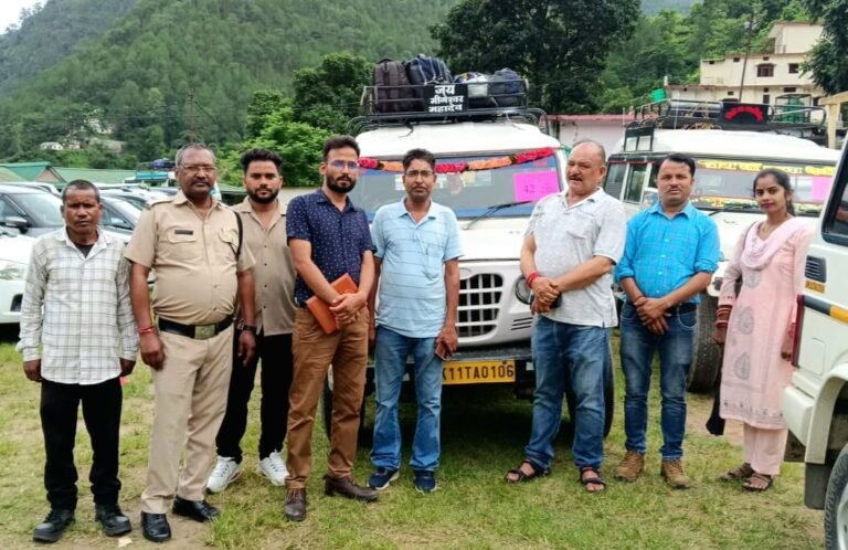 चमोली के 258 मतदेय स्थलों पर सकुशल पहुंची पोलिंग पार्टियां