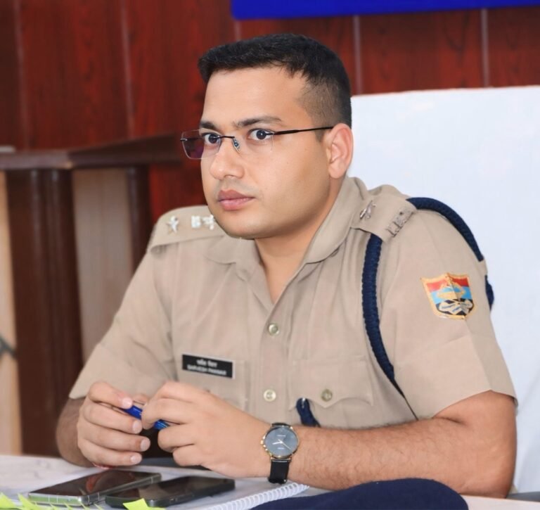 चमोली में त्रिस्तरीय पंचायत चुनाव का आगाज: नामांकन प्रक्रिया शुरू, सुरक्षा व्यवस्था चाक-चौबंद