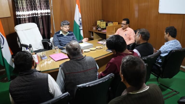 चमोली:बद्रीश संघर्ष समिति  द्वारा  जिलाधिकारी से हितधारकों  की सकारात्मक वार्ता