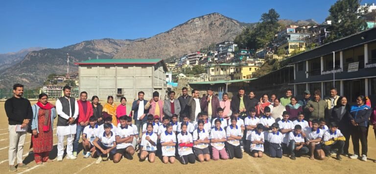 सांसद खेल महोत्सव में बच्चों ने दिखाया  शानदार प्रदर्शन