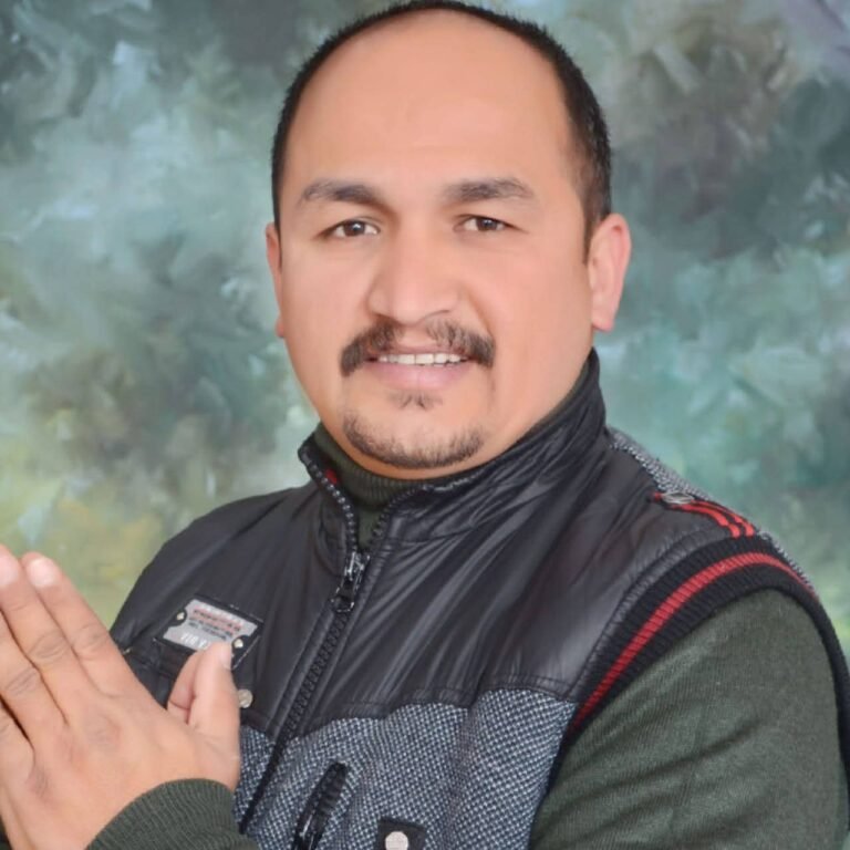 25 वर्षों से कांग्रेस की सेवा में जुटे गौरव फर्स्वाण, बदरीनाथ सीट से टिकट के लिए ठोकी दावेदारी