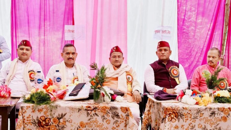 शिक्षा के साथ सांस्कृतिक और सामाजिक गतिविधियों में सहभागिता से विद्यार्थियों का सर्वांगीण विकास संभव:गजेंद्र रावत