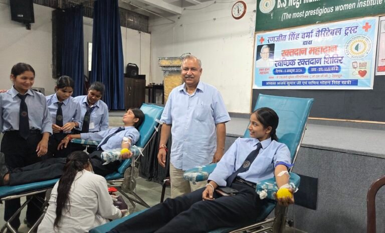 उल्लेखनीय पहल: ओएनजीसी कौलागढ़ स्थित बीएस नेगी महिला प्राविधिक प्रशिक्षण संस्थान की छात्राओं ने रणजीत सिंह वर्मा चैरिटेबल ट्रस्ट के तत्वावधान में किया स्वैच्छिक रक्तदान