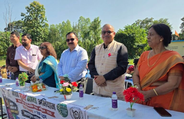 पब्लिक इंटर कॉलेज में नशामुक्ति अभियान के तहत निकाली रैली, प्रतियोगिताओं के विजेता छात्र-छात्राएं सम्मानित